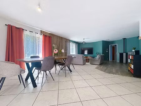 a vendre - maison de plain-pied à chambellay de 137 m² - 3 chambres - grand jardin avec pi