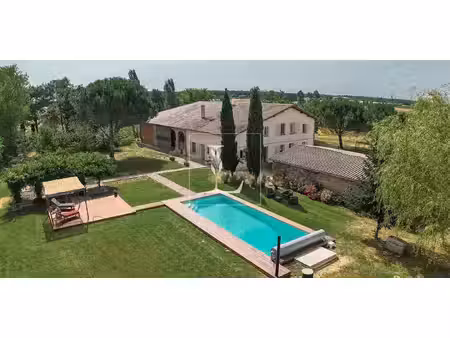 maison avec piscine et jardin la ville-dieu-du-temple (82)