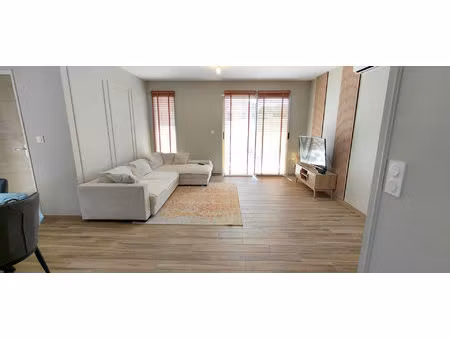 villa 4 pièces 90 m² sur terrain de 605 m²