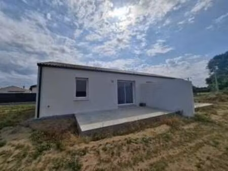 location maison à machecoul-saint-même (44270) : à louer / 56m² machecoul-saint-même