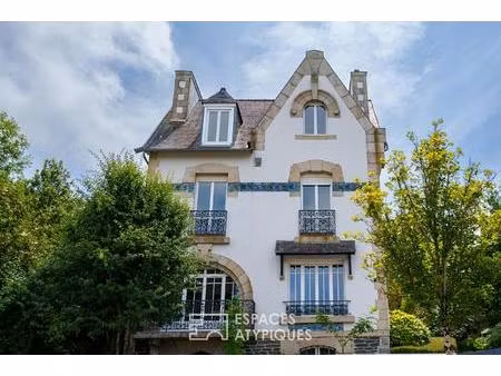 somptueuse maison bourgeoise au coeur d'un écrin végétal