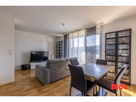 a vendre chez blot à mordelles appartement 2 pièces de 46m2 avec balcon de 9m2 sud et park