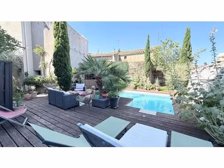 demeure de caractère en pierres ! 320 m² habitables avec piscine sur une parcelle totale d