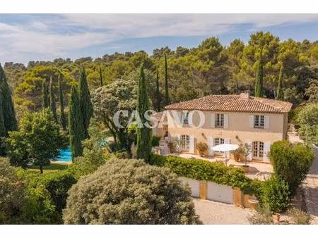 vente villa 8 pièces de 272m² - 13100 saint-marc-jaumegarde