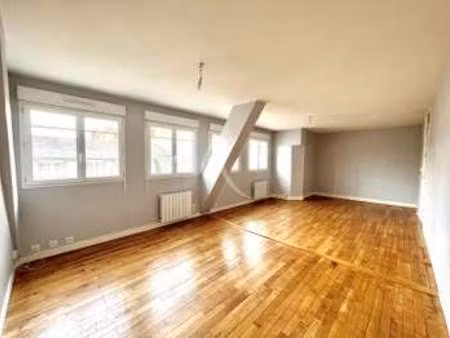 location appartement 3 pièces à laval centre-ville préfecture (53000) : à louer 3 pièces /