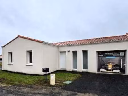 location maison à beaupreau (49600) : à louer / 80m² beaupreau