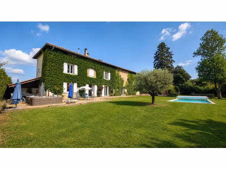 vente maison 8 pièces 200 m² civrieux (01390)