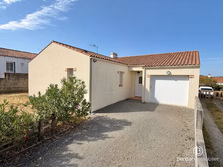maison 5 pièces - 87 m² - centre-ville de la garnache