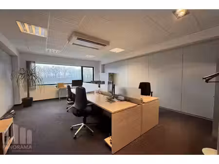 commercieel te huur in oostkamp
