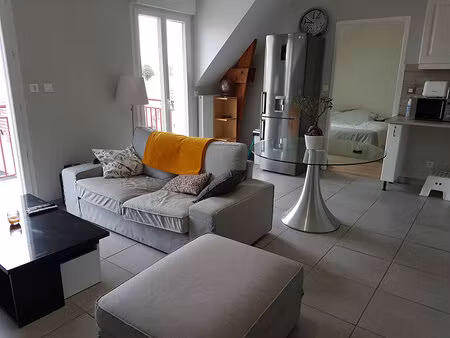 appartement 3 pièces 49 m² à louer crépy-en-valois 60800 ? | era immobilier