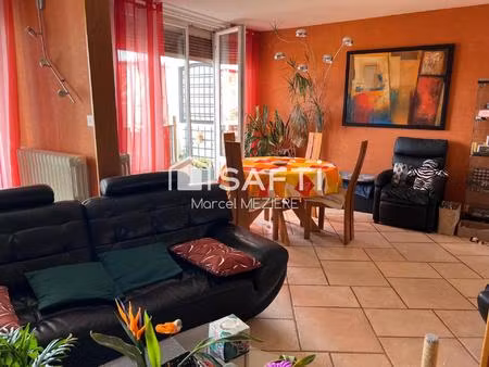 bel appartement lumineux  refait avec des matériaux de qualité.
