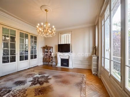propriete - maison bourgeoise d'exception 10 pieces - 220 m2 - terrain 2500 m2