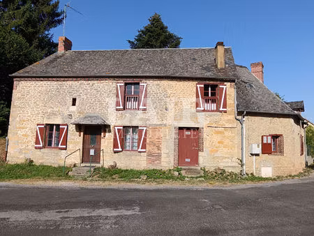 maison au coeur d'un bourg tout commerce - ref. l15487