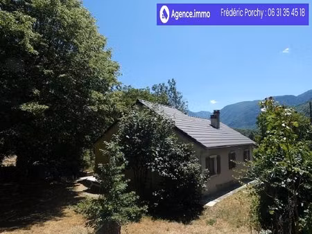 villa aux pieds des pyrénées