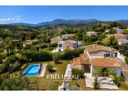 la colle-sur-loup villa familiale de plus de 200 m2 avec piscine  terrain de 1 500 m2