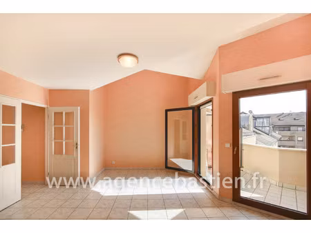 location appartement 1 pièce 31 m² à ferney-voltaire (01210)