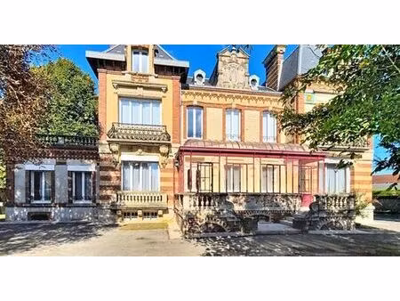 villa de luxe de 14 pièces en vente crépy-en-valois  france