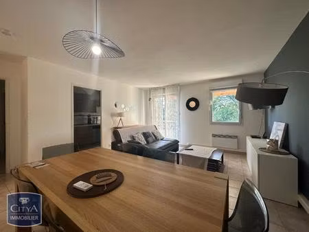 location appartement 3 pièces 64m² albi 81000
