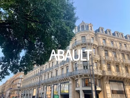 location local commercial 68m² toulouse 31000