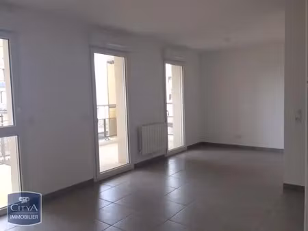 appartement à louer 1 pièce 31.87 m² - meyzieu (69) - 579€