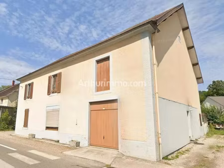 vente immeuble 10 pièces à pont-du-navoy