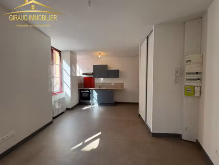 location appartement 2 pièces 33m² charlieu 42190