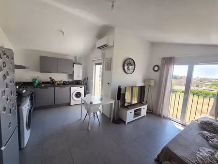 location appartement 2 pièces 40 m² à lambesc (13410)