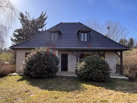 vente maison 6 pièces 116 m² à albussac (19380)  187 000 €