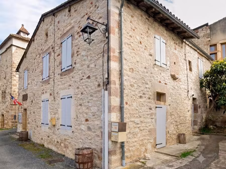 location appartement 4 pièces 90 m² à labarthe-bleys (81170)