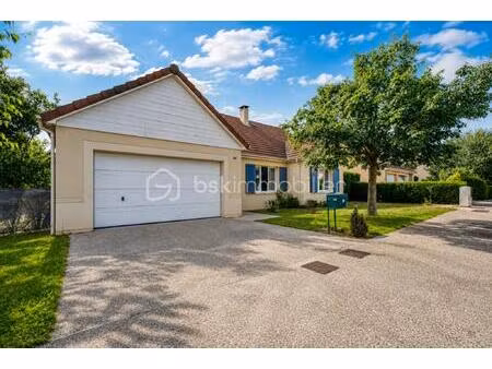 maison traditionnelle de 137 m² à roissy-en-brie