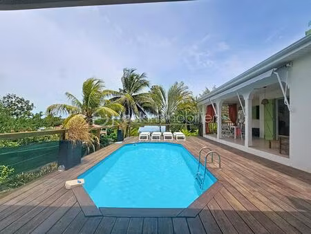 maison de 120 m² à sainte-anne