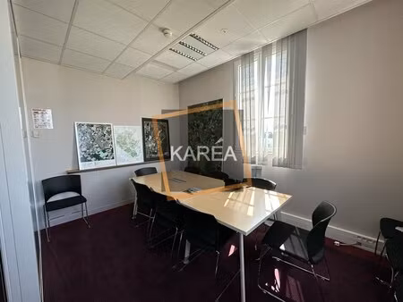 location bureaux 140 m²