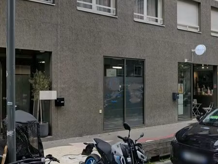 vente commerce saint ouen sur seine 93400 90m²