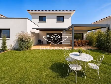 coup de coeur assuré pour cette villa contemporaine aux portes