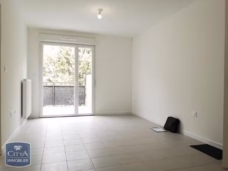 location appartement 2 pièces 38m² montfavet 84140