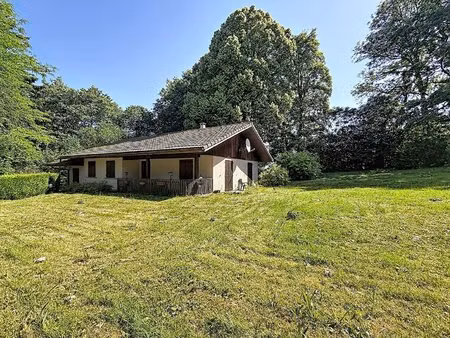 charmante maison située au calme avec un potentiel certain