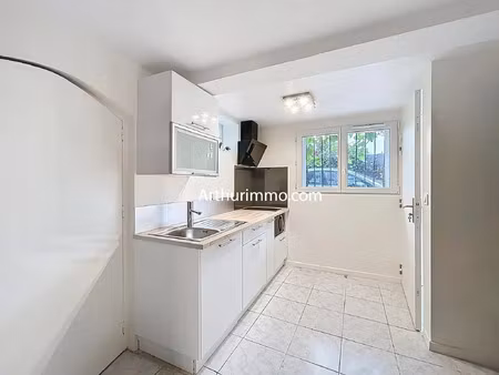 location appartement 3 pièces 45 m2 à bagnolet