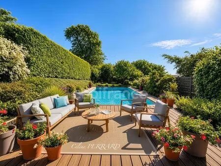 maison : 8 pièces 230m² -saint cergues (74)- jardin  piscine  parkings 5 chambres et 42m².