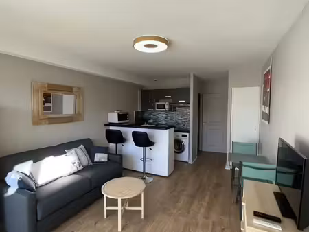 location appartement 1 pièce 25 m² à rochefort (17300)