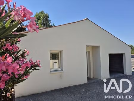 maison à la crèche (79260)