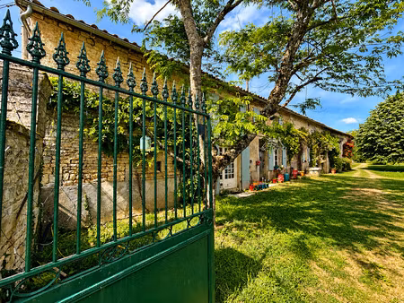 vente maison 7 pièces 234.37 m² à sauzé-vaussais (79190)  250 000 €