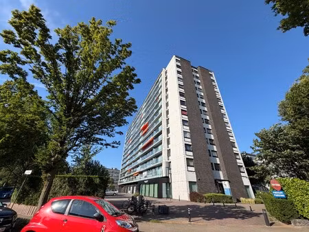 appartement te koop in merksem met 2 slaapkamers