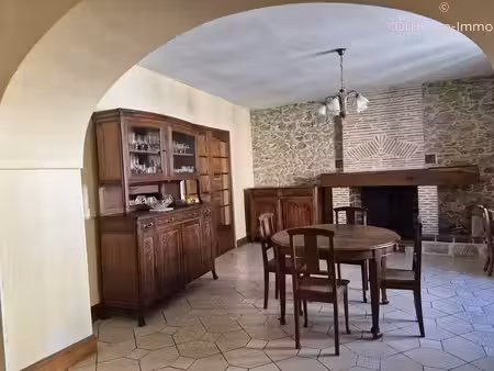 vente maison 7 pièces 190 m² à castets-en-dorthe (33210)  239 000 €