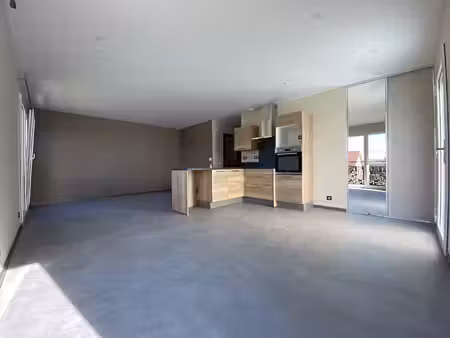 location appartement 3 pièces 69m² montrond le chateau 25660
