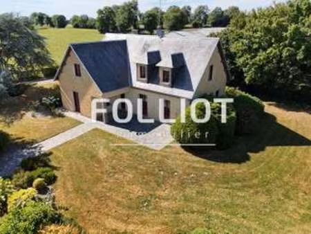 vente maison à saint-denis-le-vêtu (50210) : à vendre / 160m² saint-denis-le-vêtu