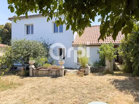 vente maison 5 pièces 129 m² à rochefort (17300)  263 000 €