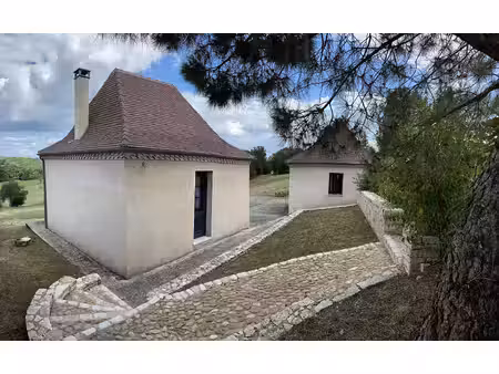ensemble de deux maisons sur 4275m²