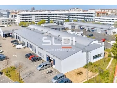 location local d’activités lyon 69008 173m² à 372m²