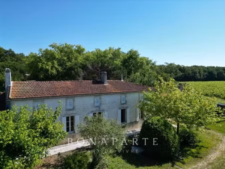 bégadan - propriété en pierre de 16 hectares à 25 minutes des plages