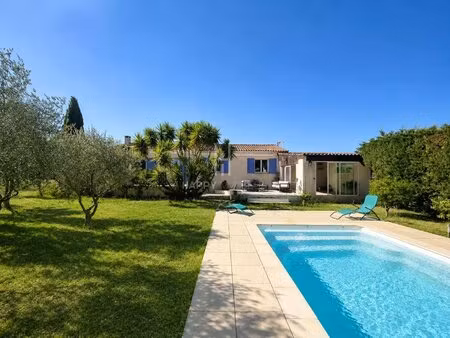coup de cœur ! arles  maison de plain-pied avec piscine sur 4 500 m² de terrain